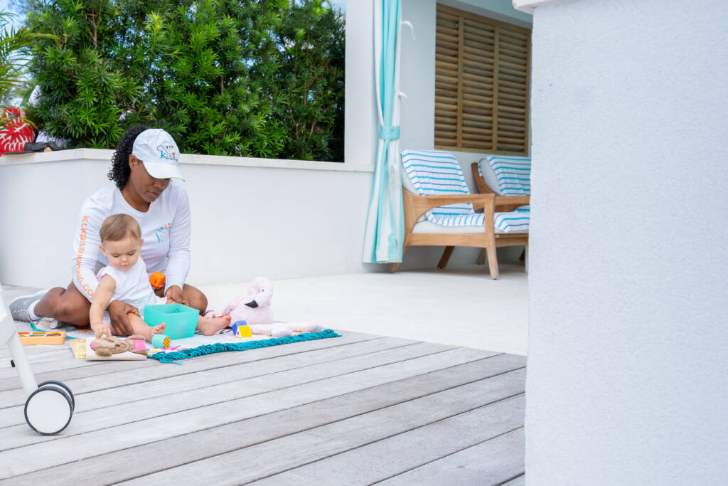 Resort babysitting service